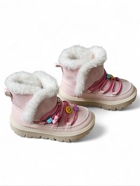 Carter’s Girls Pink Fur Lined Winter Boots Size 6M